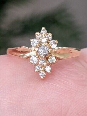 Antique 14K Gold Diamond Starburst Cluster Ring